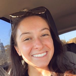 Meet your Posher, Alyssa